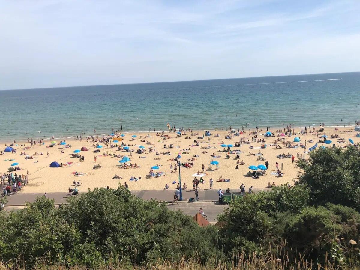 Flat-B, 4 Adults, 20 Mins To Beach, Netflix, Wifi, Sleeps 4 Adults بورنماوث المظهر الخارجي الصورة